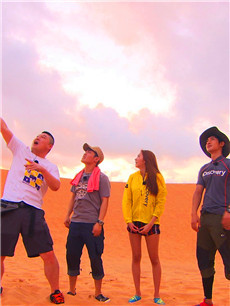 赤脚的朋友们2013